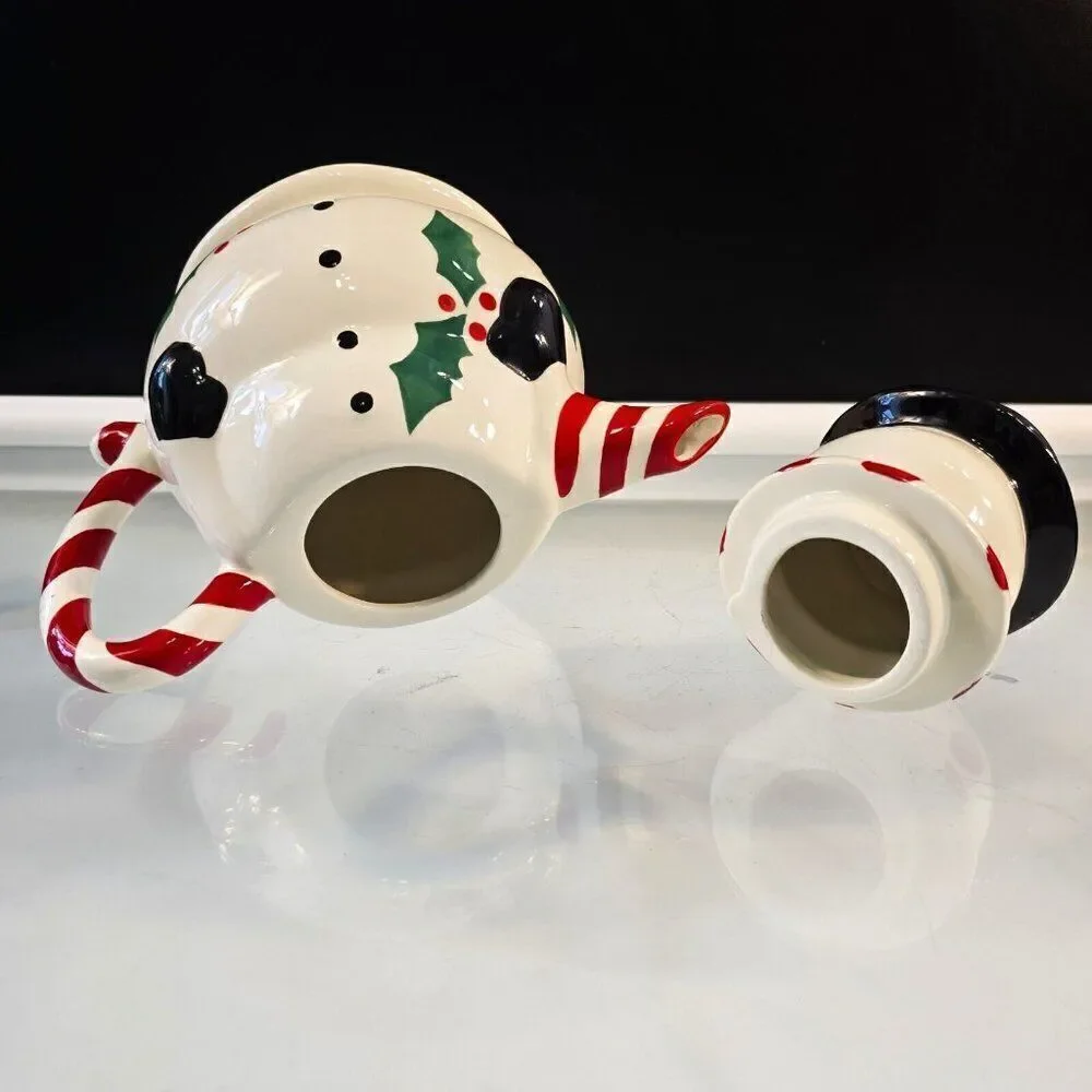 Temptations snowman teapot